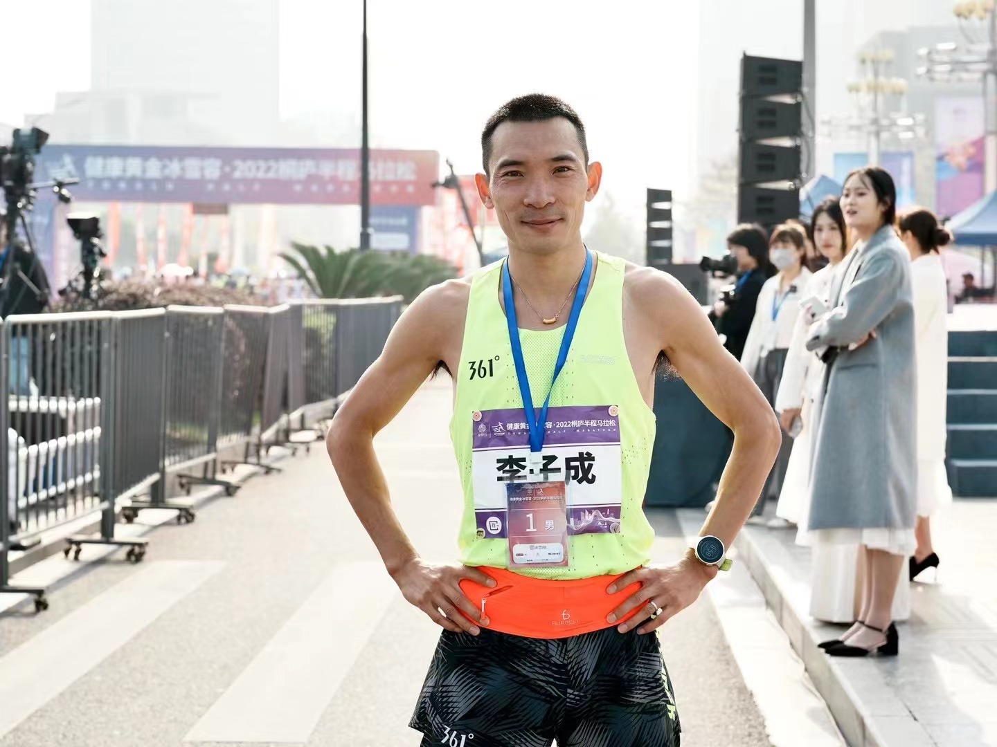 ����ȫ���o(j��)������f�\�ӆT���ӳ�ͩ�]���R�Z��